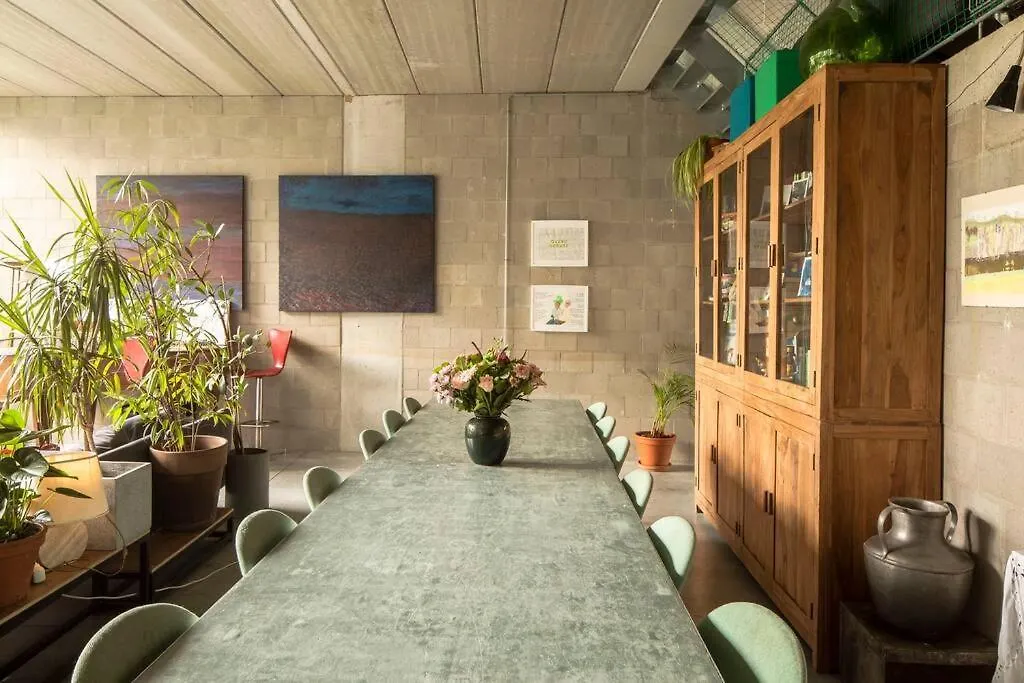 Vakantiehuis Mari'S: Multifunctional Shelter With Big Garden Villa Gent